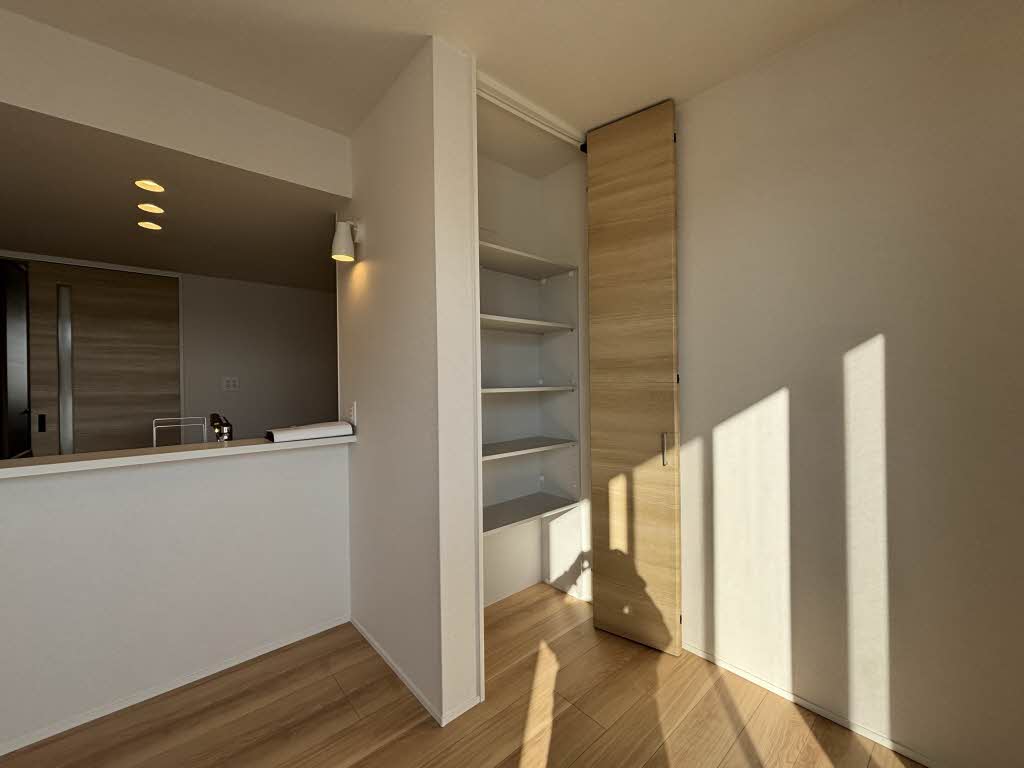 グランウェーブ湘南 202号-3