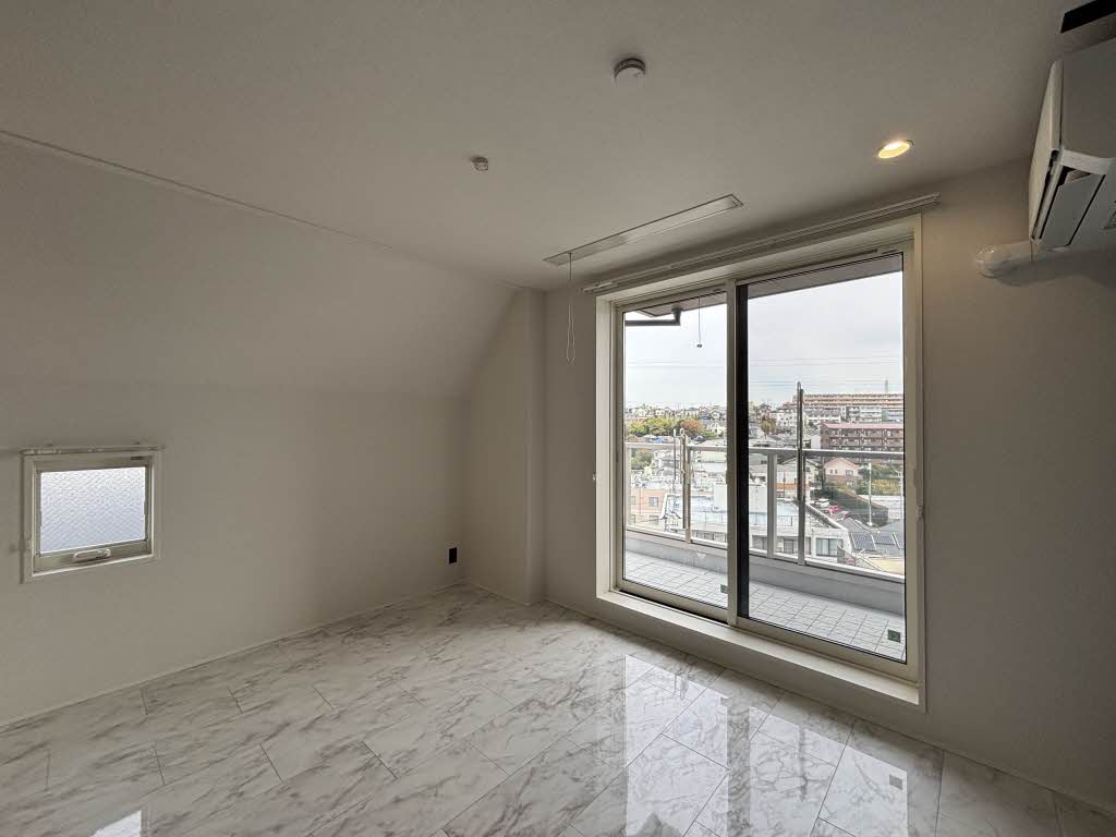 アヴェニール宮崎台 302号-5