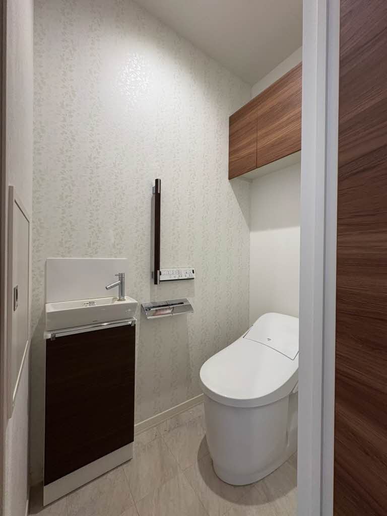 Ｃｏｍｆｏｒｔ　Ｃｌｕｓｔｅｒ 206号-8