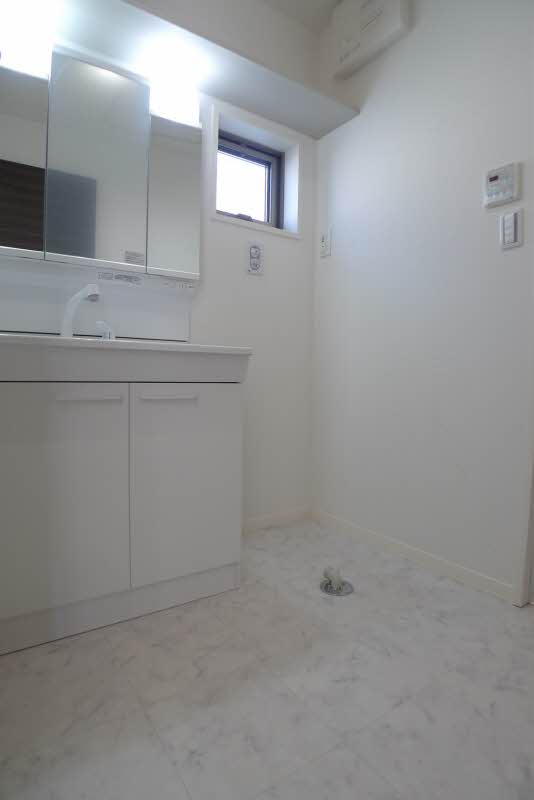 Ｈｉｌｌｓ　小雀 202号-8