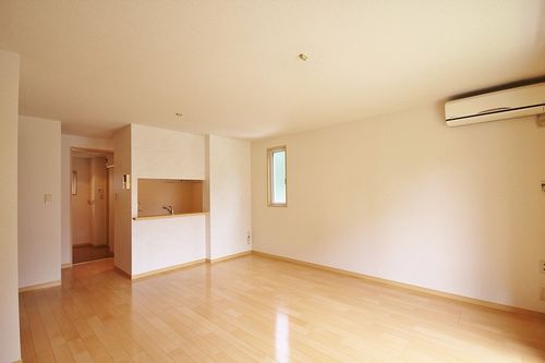 シャロン港南台 102号-3