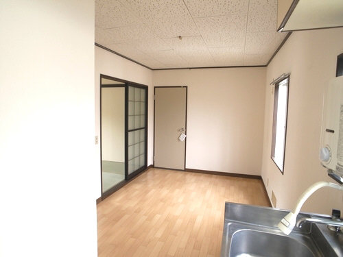 グリーンハイツ城山A棟 202号-6