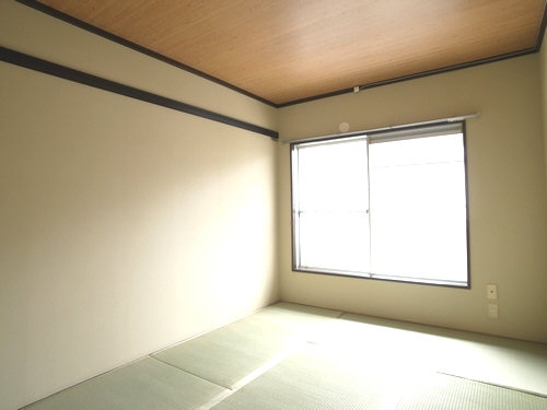 グリーンハイツ城山A棟 202号-9