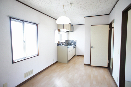 グリーンハイツ城山Ｂ棟 202号-5