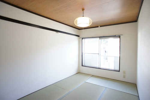 グリーンハイツ城山Ｂ棟 202号-7