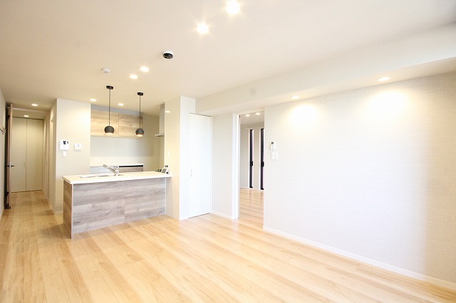 メゾン　ジャパネスク 201号-2