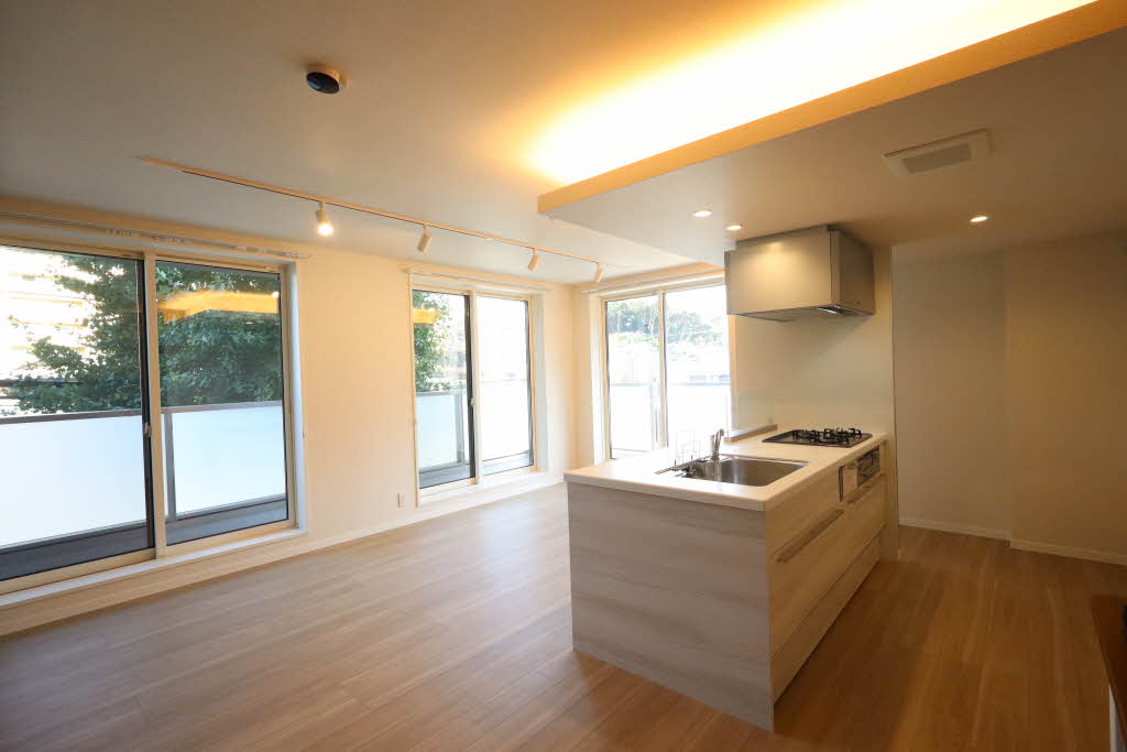 タカミ・エム 203号-3