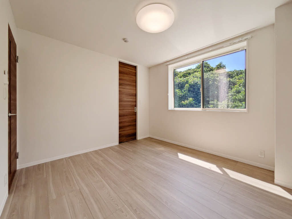 タカミ・エム 301号-5