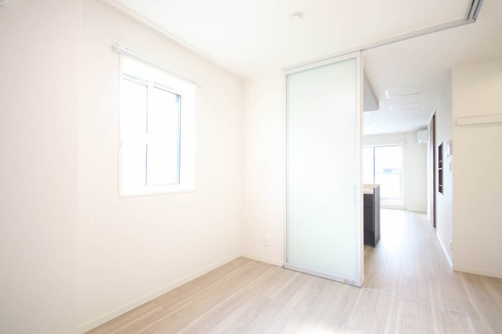 スカイレジデンス 302号-5