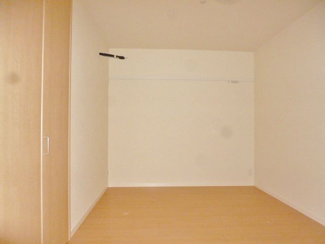 エリス　コート 203号-4