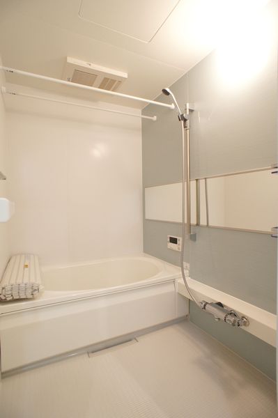 Emile Maison 102号-10