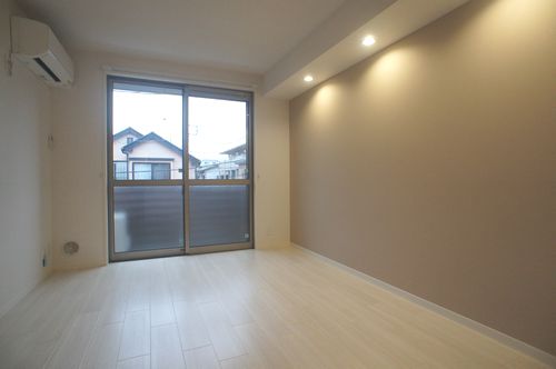 ＥＭＹ・コスモ 203号-5