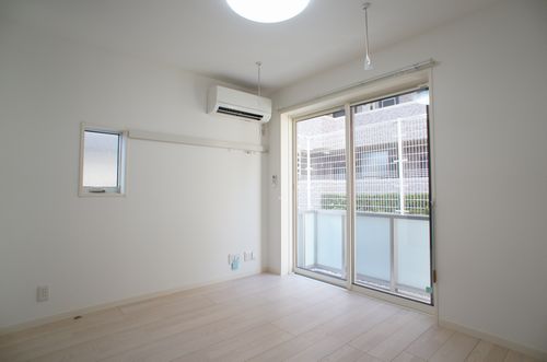 リビンフラット 102号-3