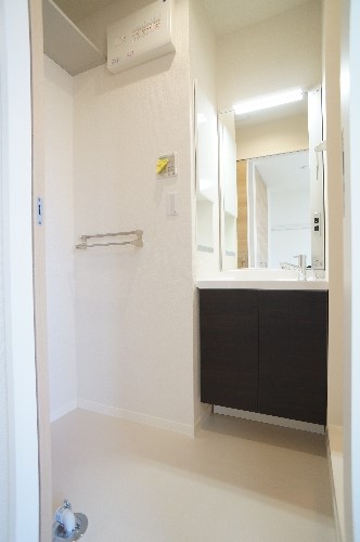 スリーズコート 202号-9