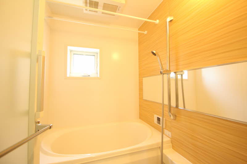 ドゥ　ラ　レーヌ　Ｅ 201号-9