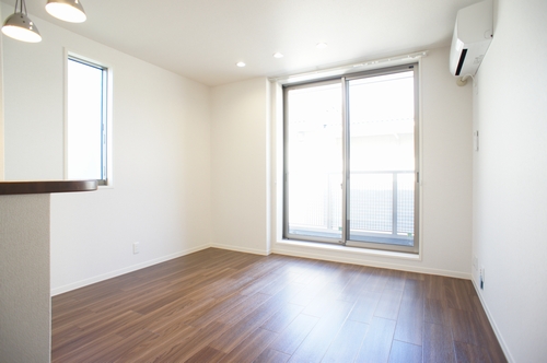 Rizmy Mansion 303号-3