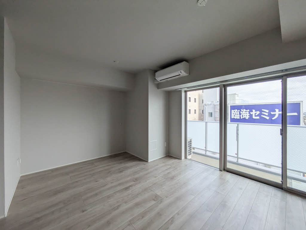 リブス本厚木 701号-3