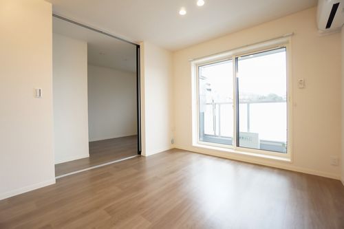 ヴァイセン　レッセル 301号-5