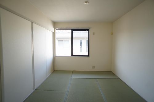 アデリーヌ湘南 202号-5