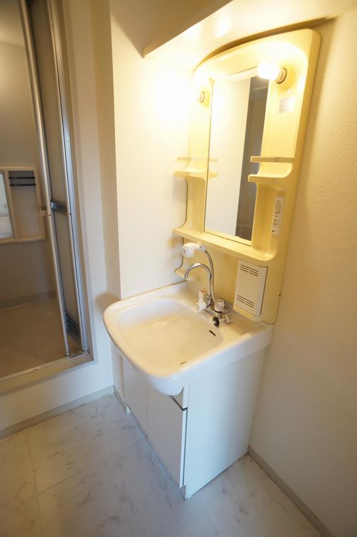 アデリーヌ湘南 202号-12