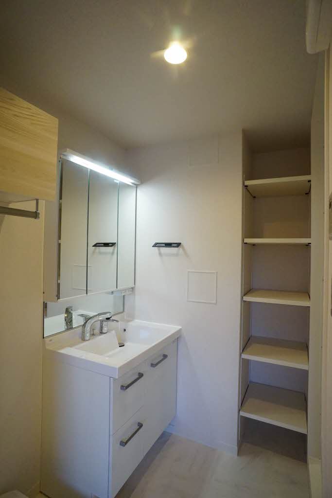 フィオーレ　Ａ 303号-6