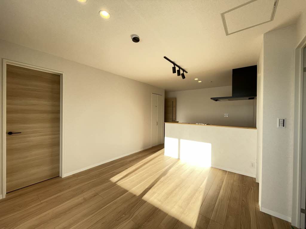 ヴィタ　レンタ 302号-3