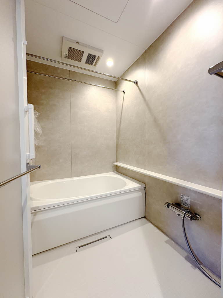 レフィシア腰越 202号-8