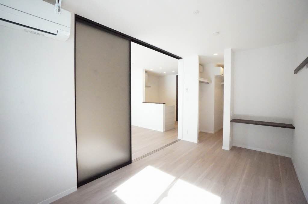 KAZUN’S WIND OF SEA 参番館 102号-3