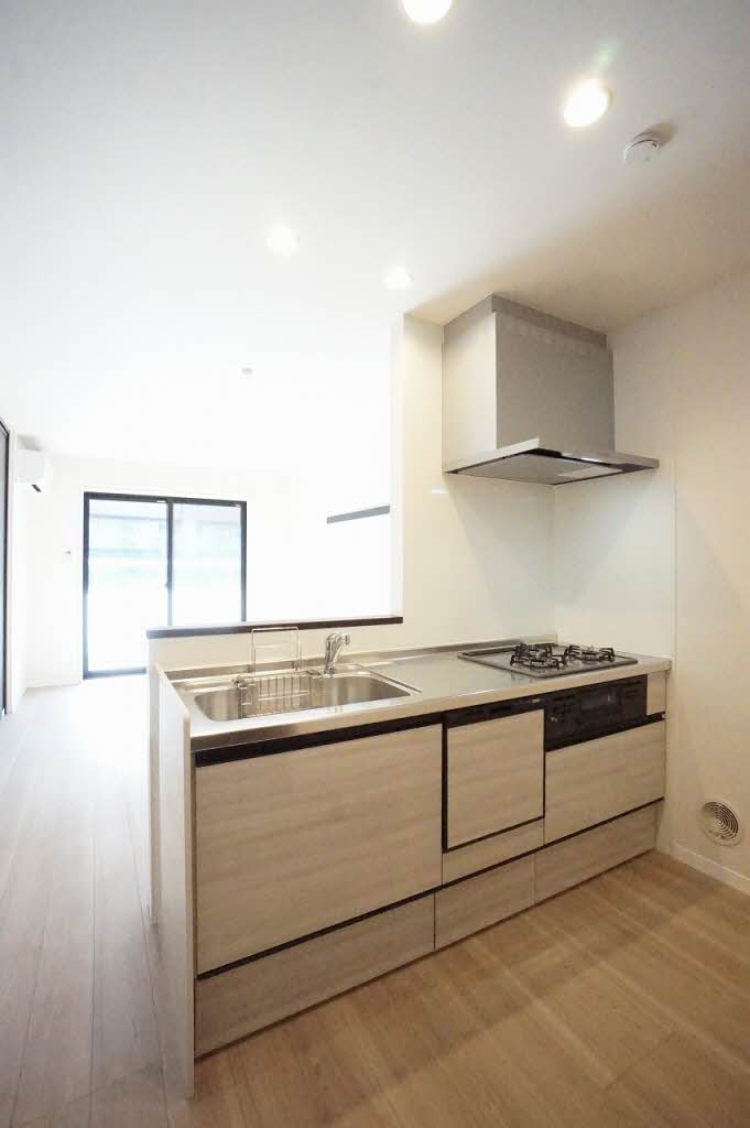 KAZUN’S WIND OF SEA 参番館 102号-4