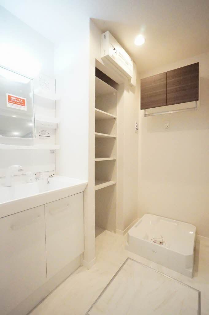 KAZUN’S WIND OF SEA 参番館 102号-6