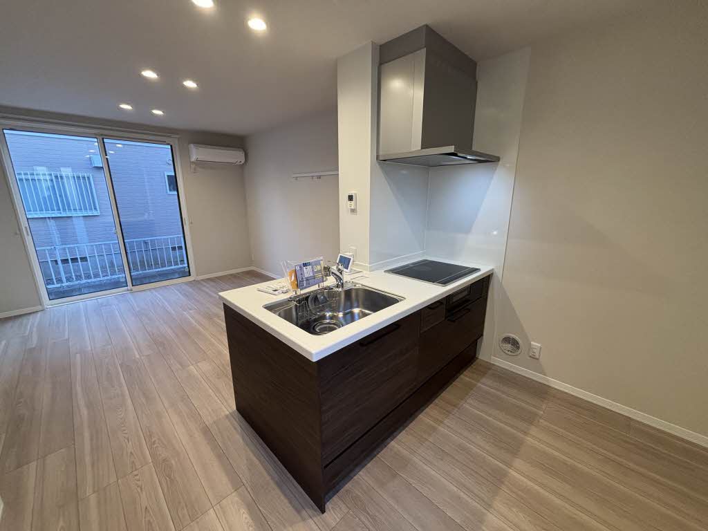 ブランニューデイ 102号-3