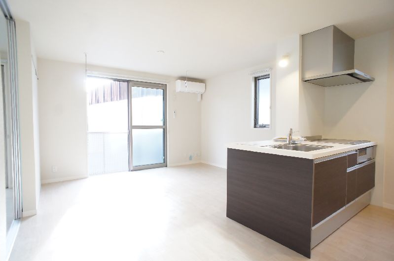 ヴェル　カーサ　弐ノ館 202号-2