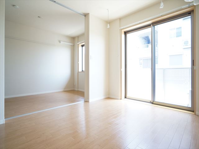 グランエスパシオⅥ 102号-2