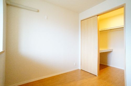 メゾン・ド・ボヌール 102号-7