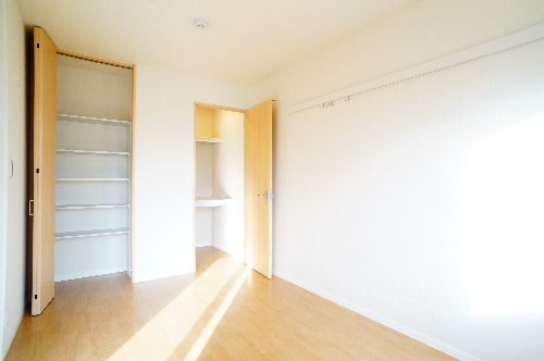 メゾン・ド・ボヌール 205号-7