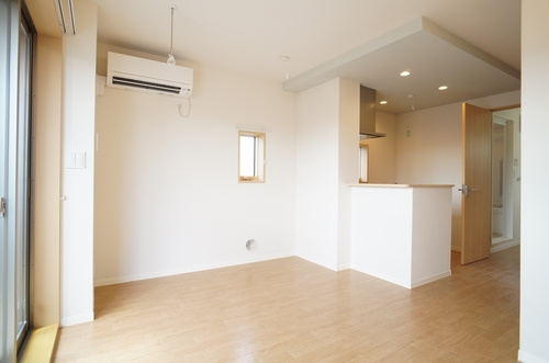 マニフィーク 202号-3