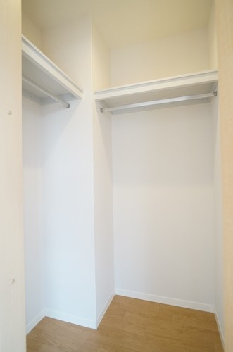 マニフィーク 202号-4