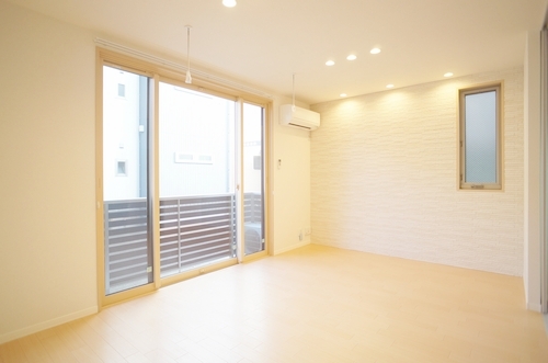 ラ ペルル 101号-2