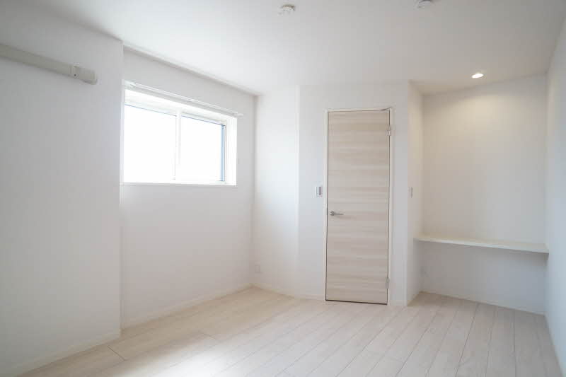 ルナージュ参番館 302号-4