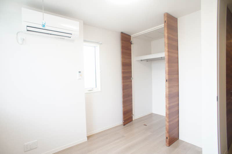 トゥリアノンⅢ 301号-6