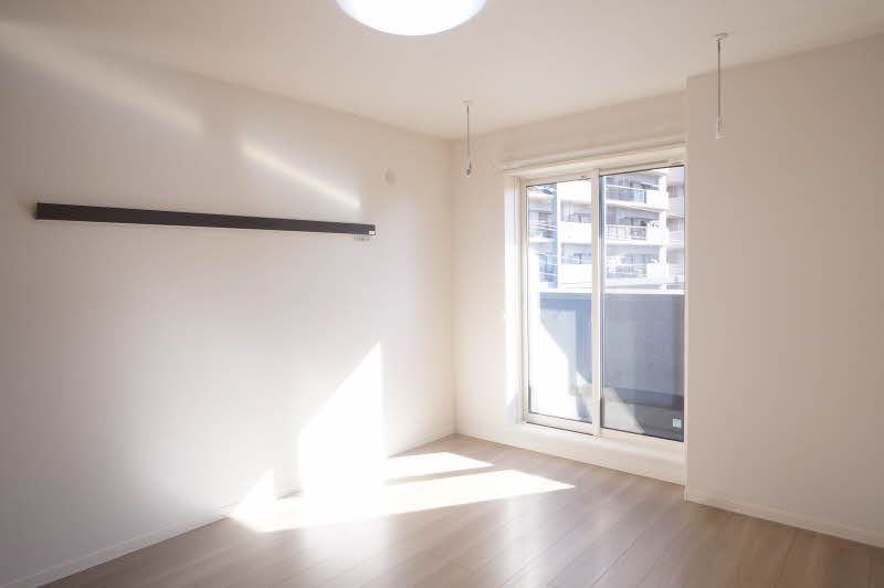 メゾン　ド　ノワール 301号-6