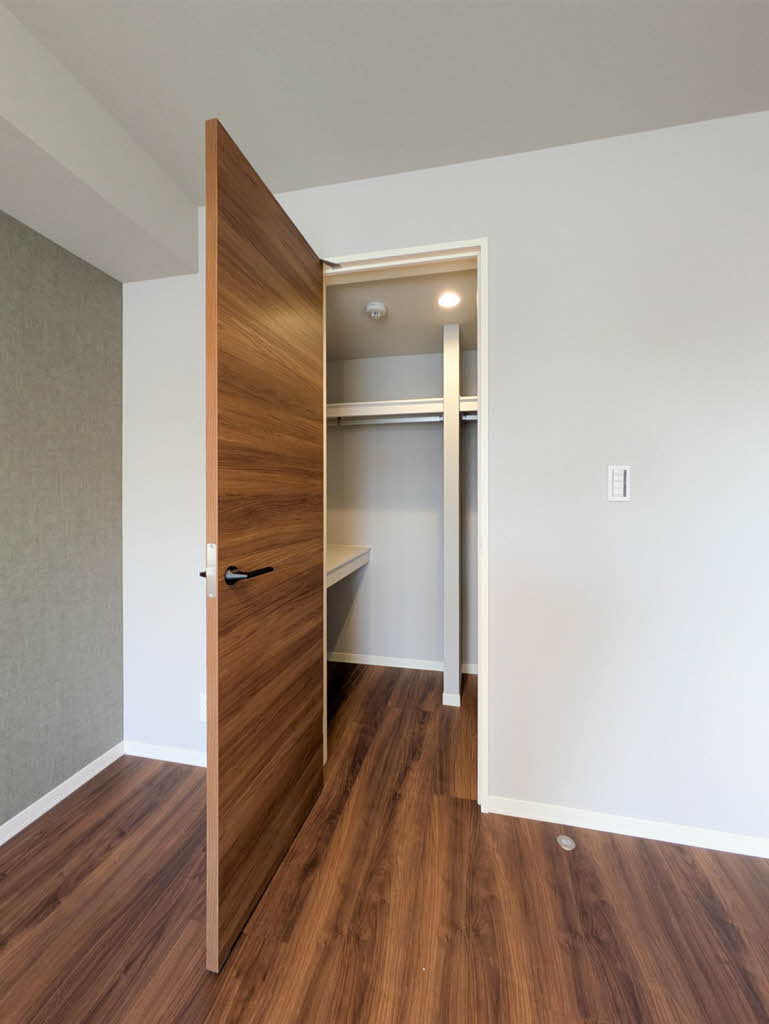 ゼフィールメゾンプレミア緑園 203号-8