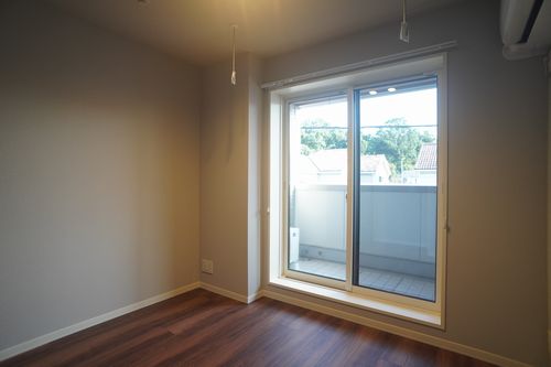 ゼフィールメゾンプレミア緑園 205号-5