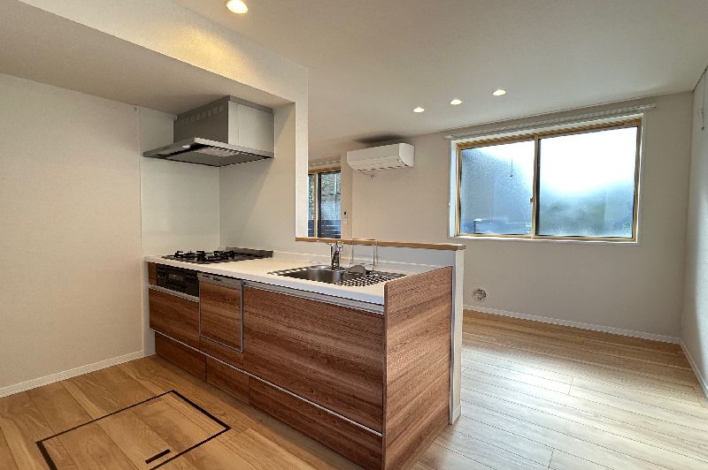 デューウッドＣ 102号-7