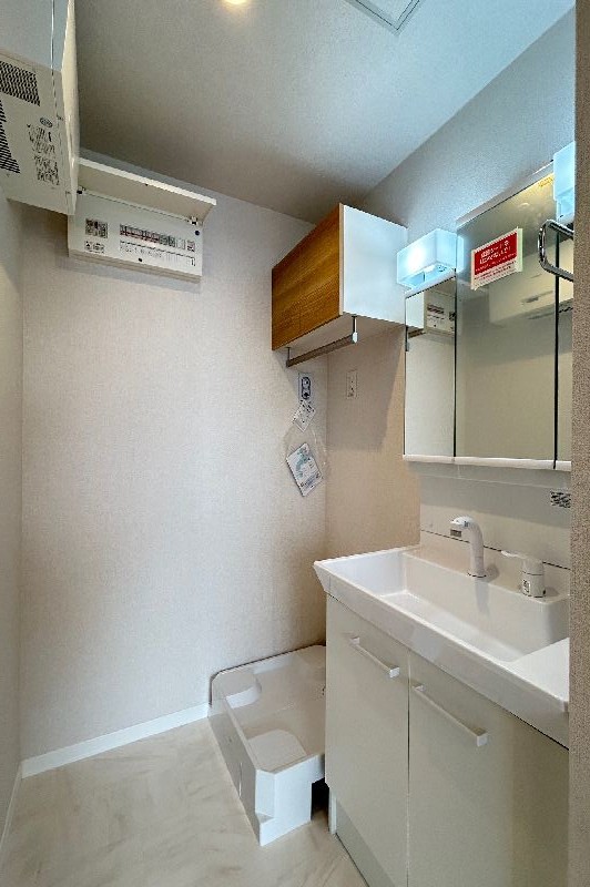 デューウッドＣ 202号-12