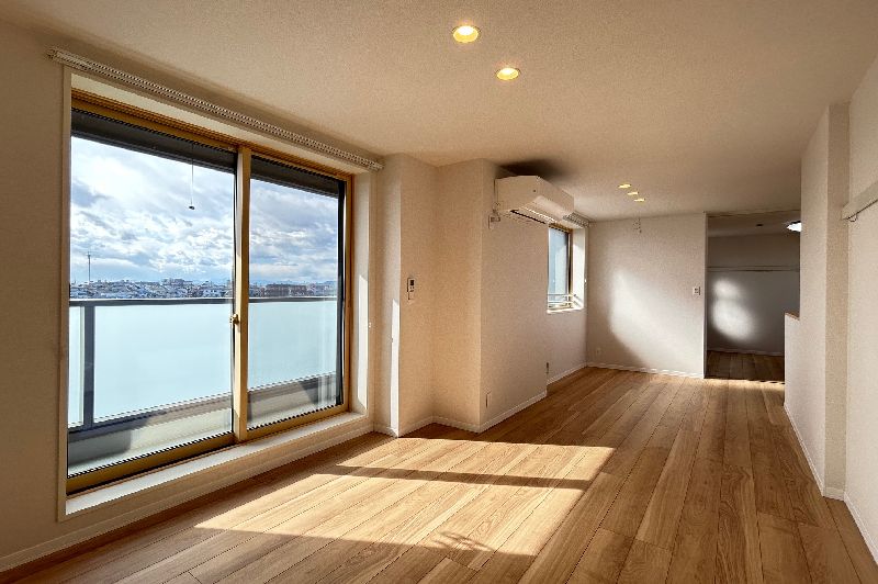 デューウッドＣ 302号-5