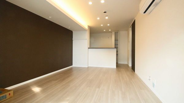 エーゲリア 303号-2