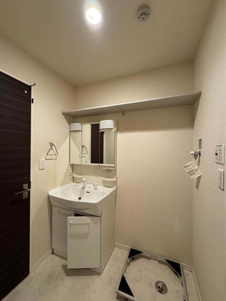 ルミナスガーデンＢ 302号-7