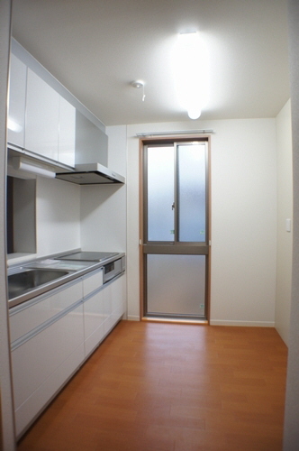 クローバーテラスB 202号-5