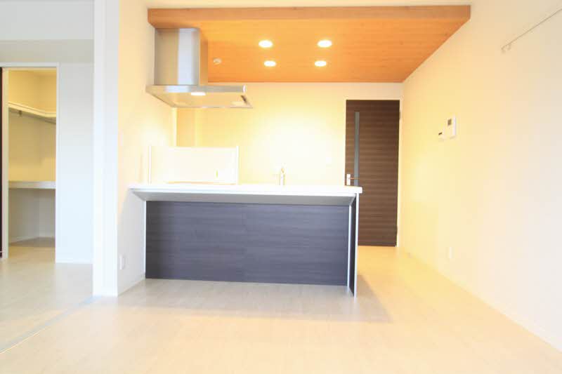 ＥＭＩＮＥＮＣＥ 205号-3